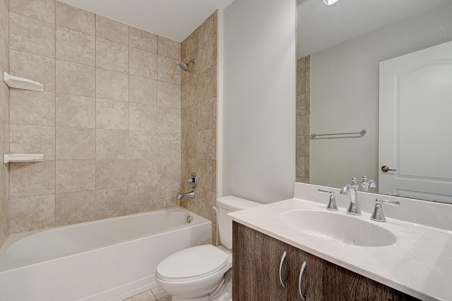 COLONY RESERVE AT LAKE WORTH - Residential Lease