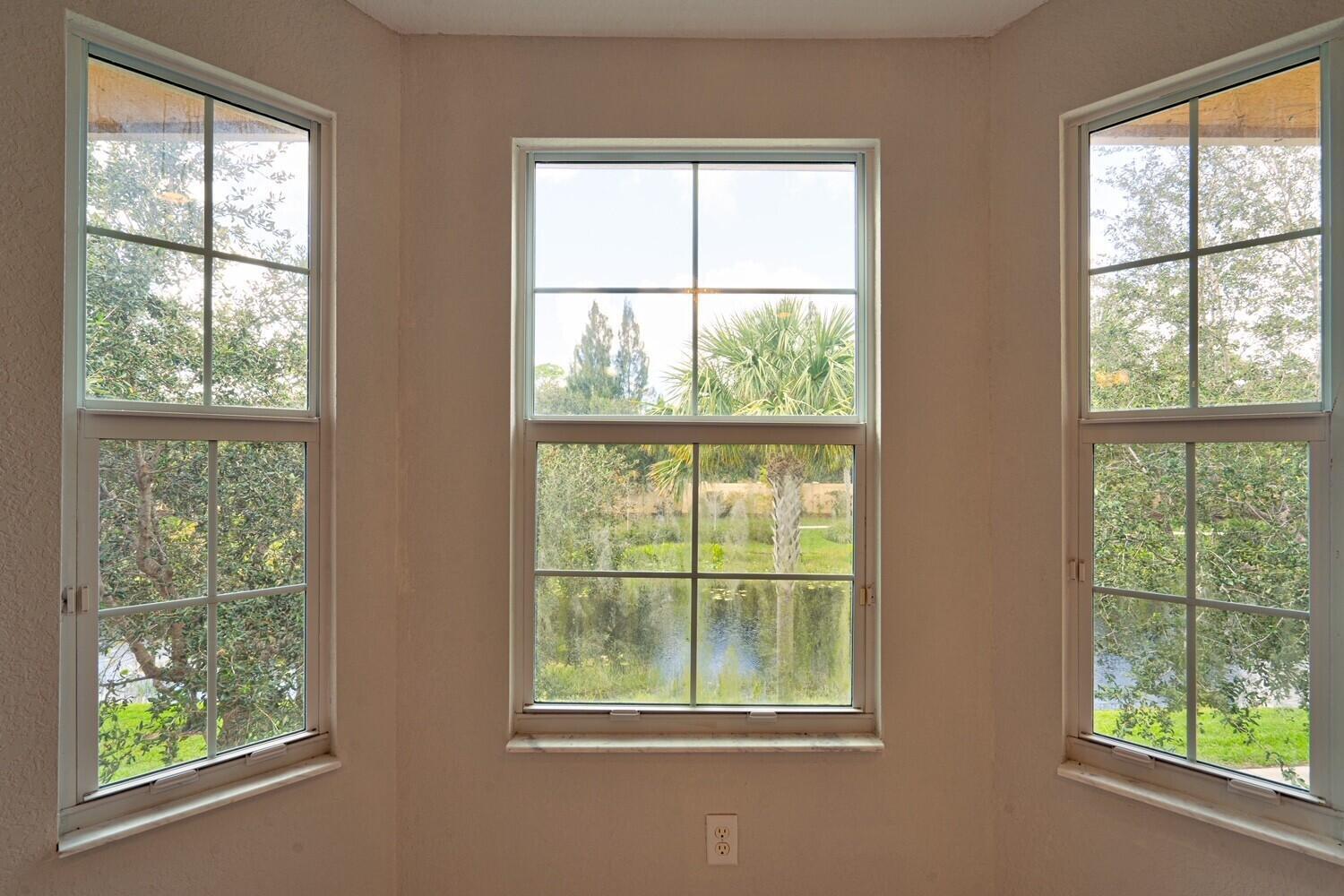COLONY RESERVE AT LAKE WORTH - Residential Lease