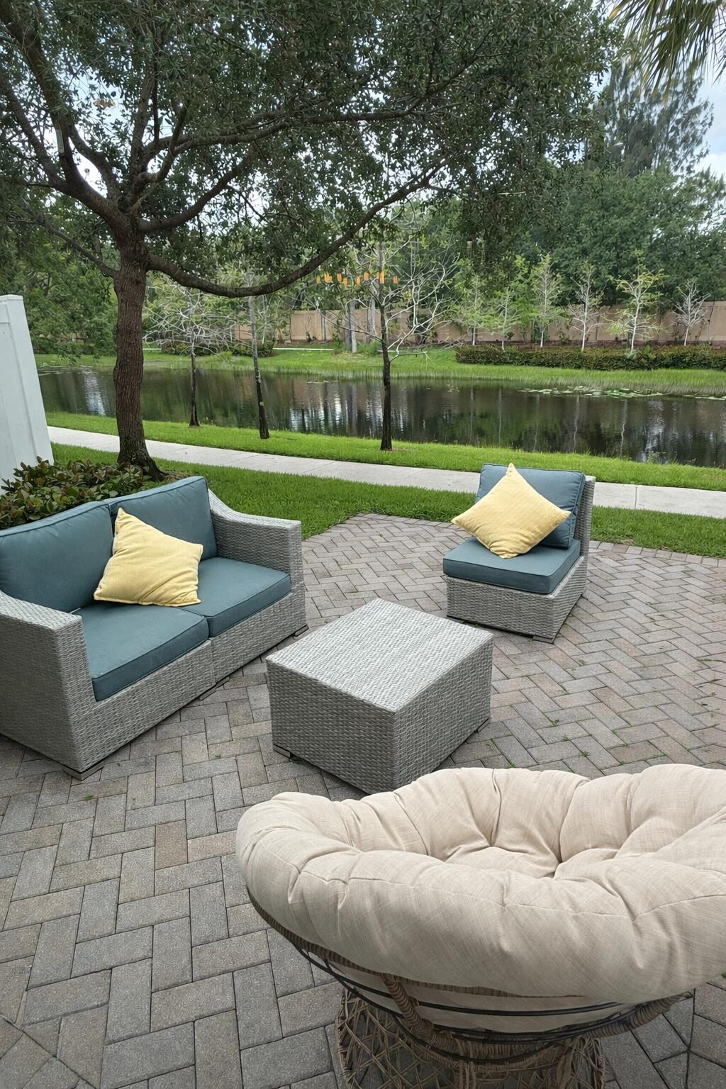 COLONY RESERVE AT LAKE WORTH - Residential Lease