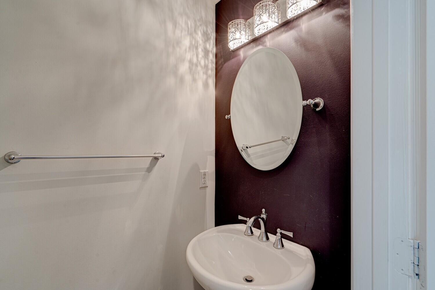 COLONY RESERVE AT LAKE WORTH - Residential Lease