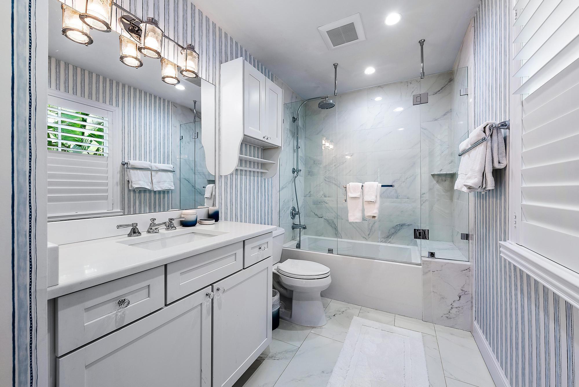 ESSEX LANE IN - Residential