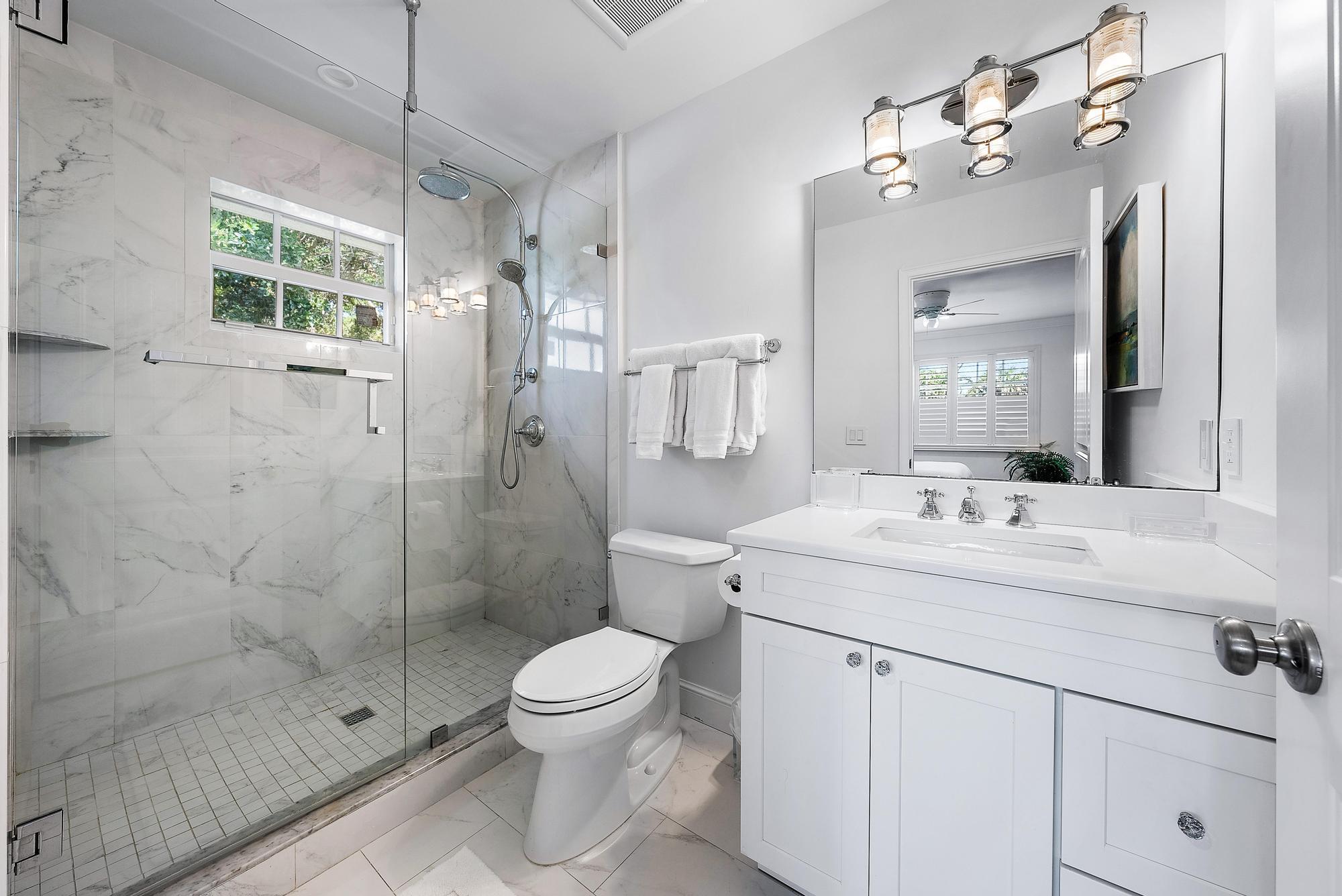 ESSEX LANE IN - Residential