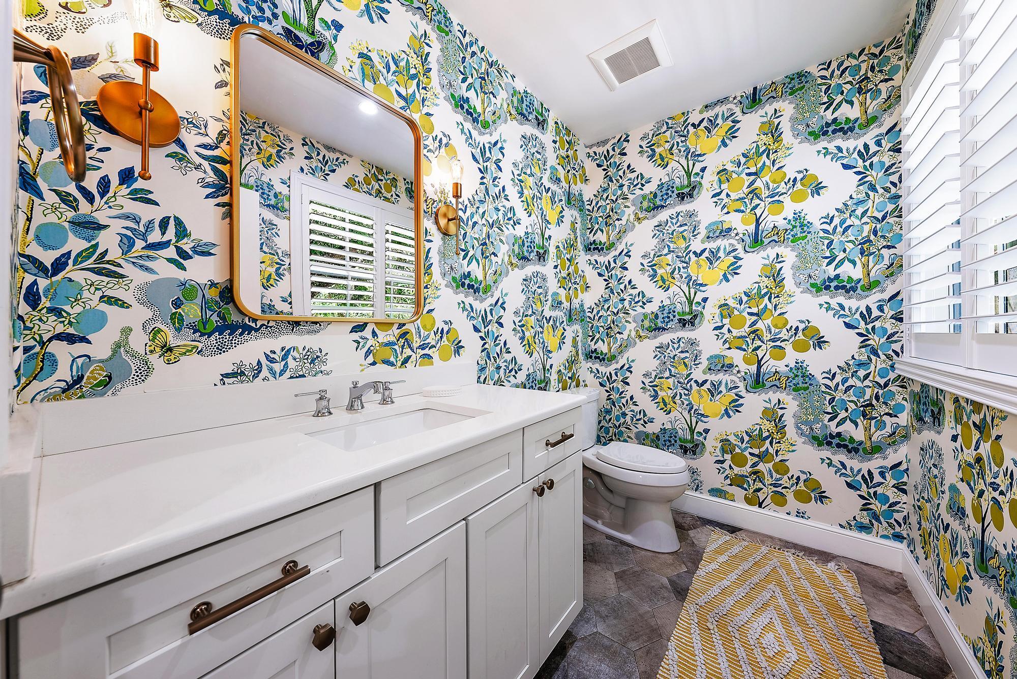 ESSEX LANE IN - Residential