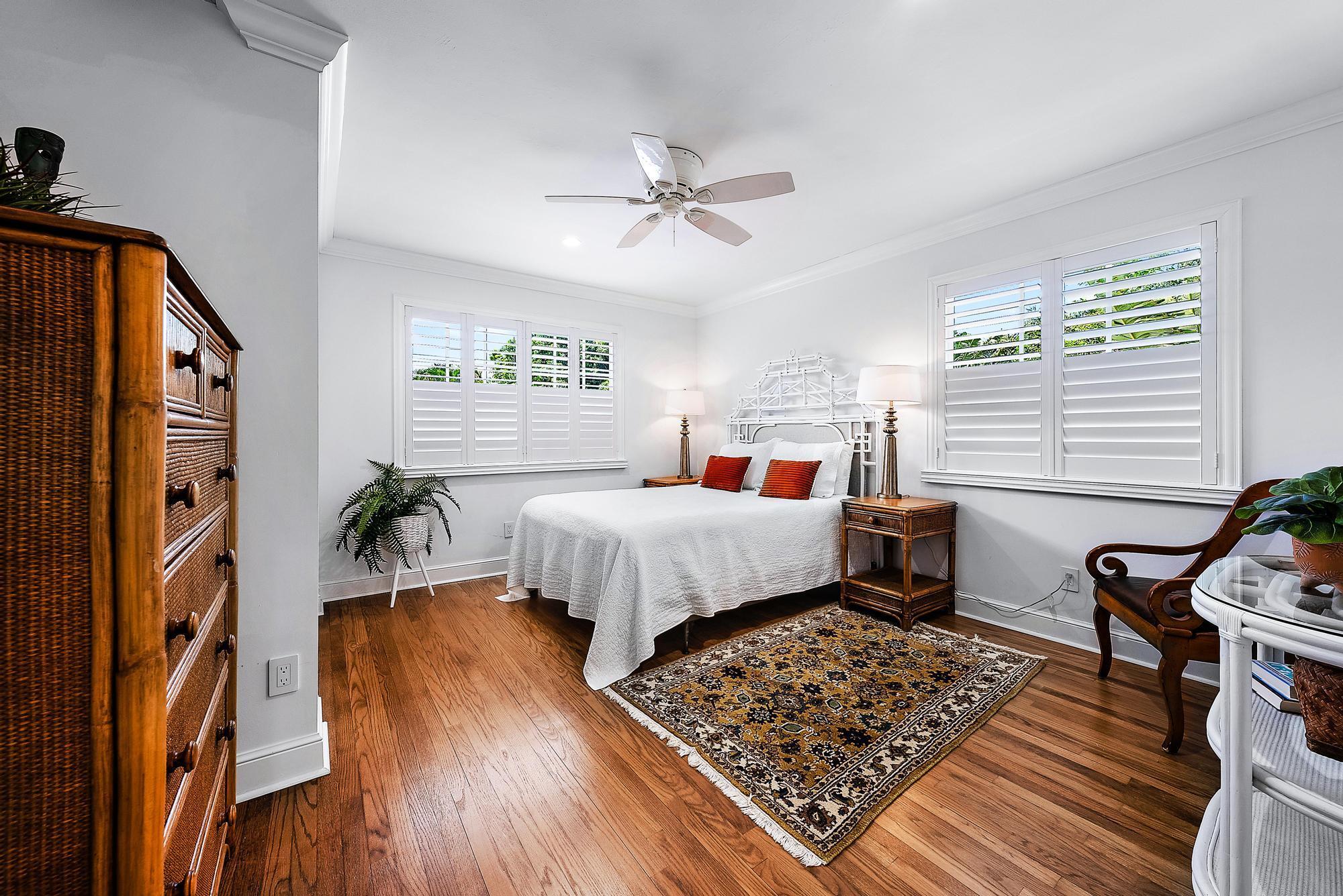 ESSEX LANE IN - Residential