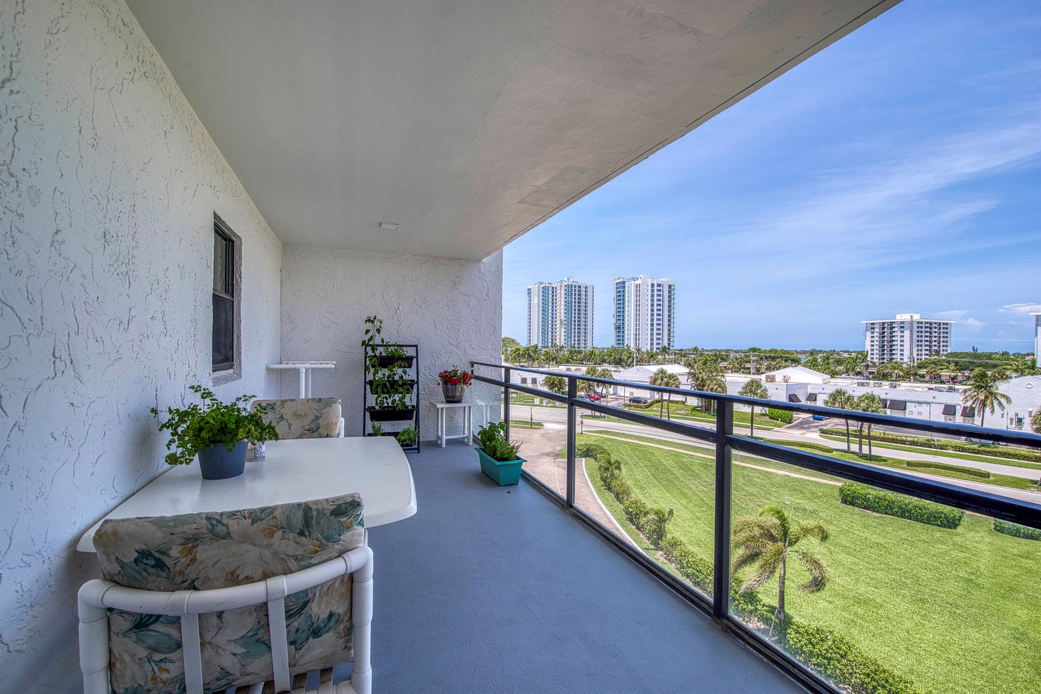 Gemini Condo - Residential