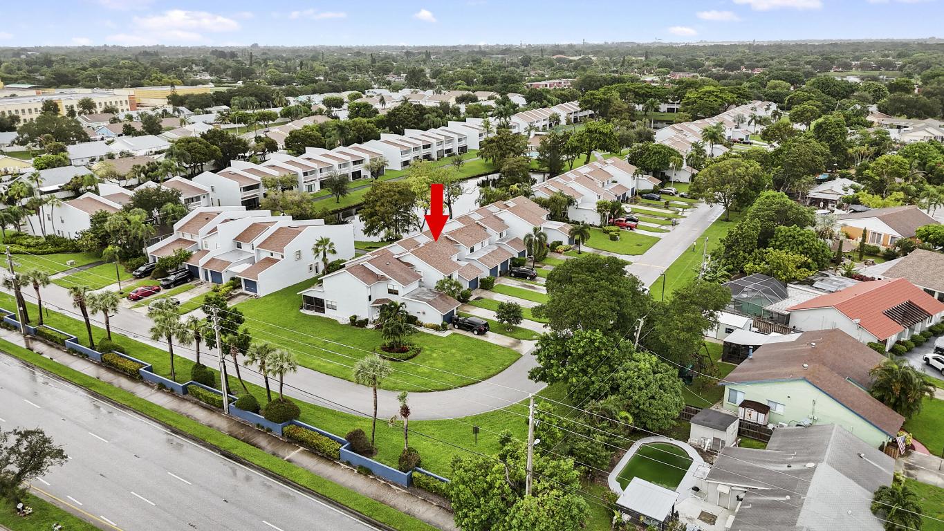 WOODBRIDGE LAKES - Residential