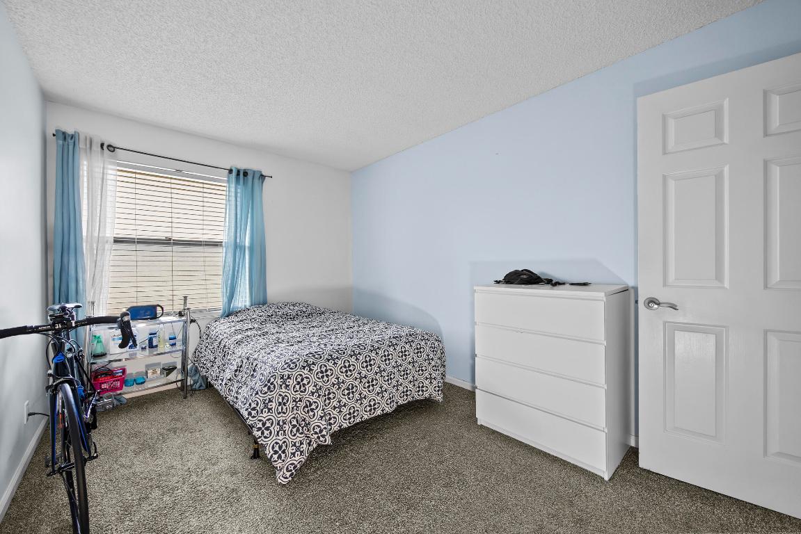 WOODBRIDGE LAKES - Residential