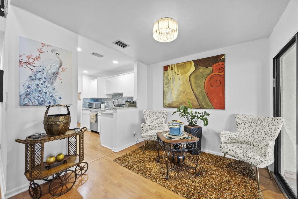 WOODBRIDGE LAKES - Residential