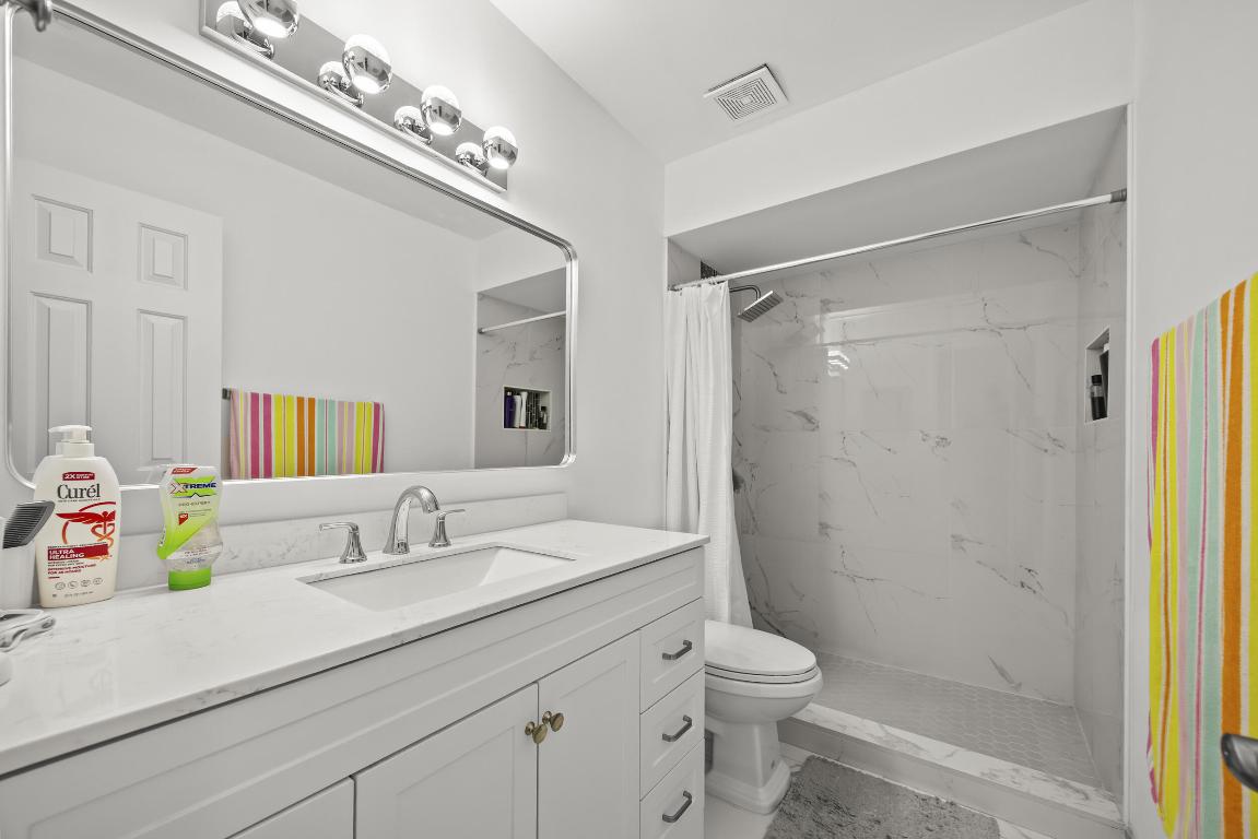 WOODBRIDGE LAKES - Residential