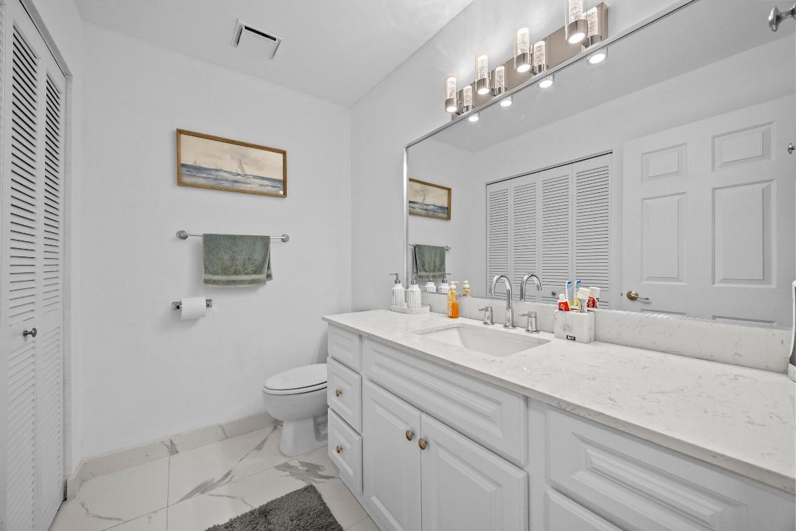 WOODBRIDGE LAKES - Residential