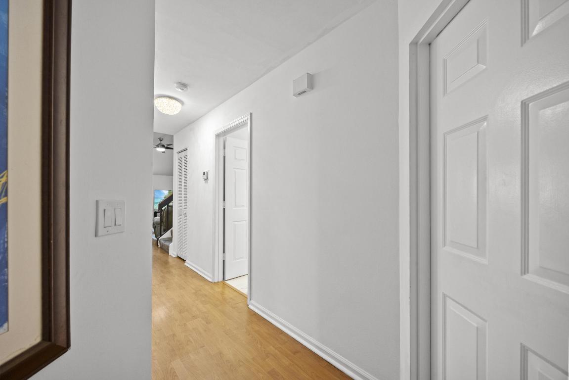 1519 Woodbridge Lakes Circle