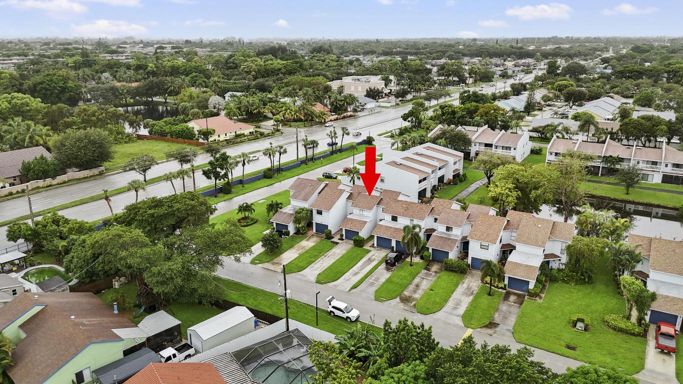 WOODBRIDGE LAKES - Residential