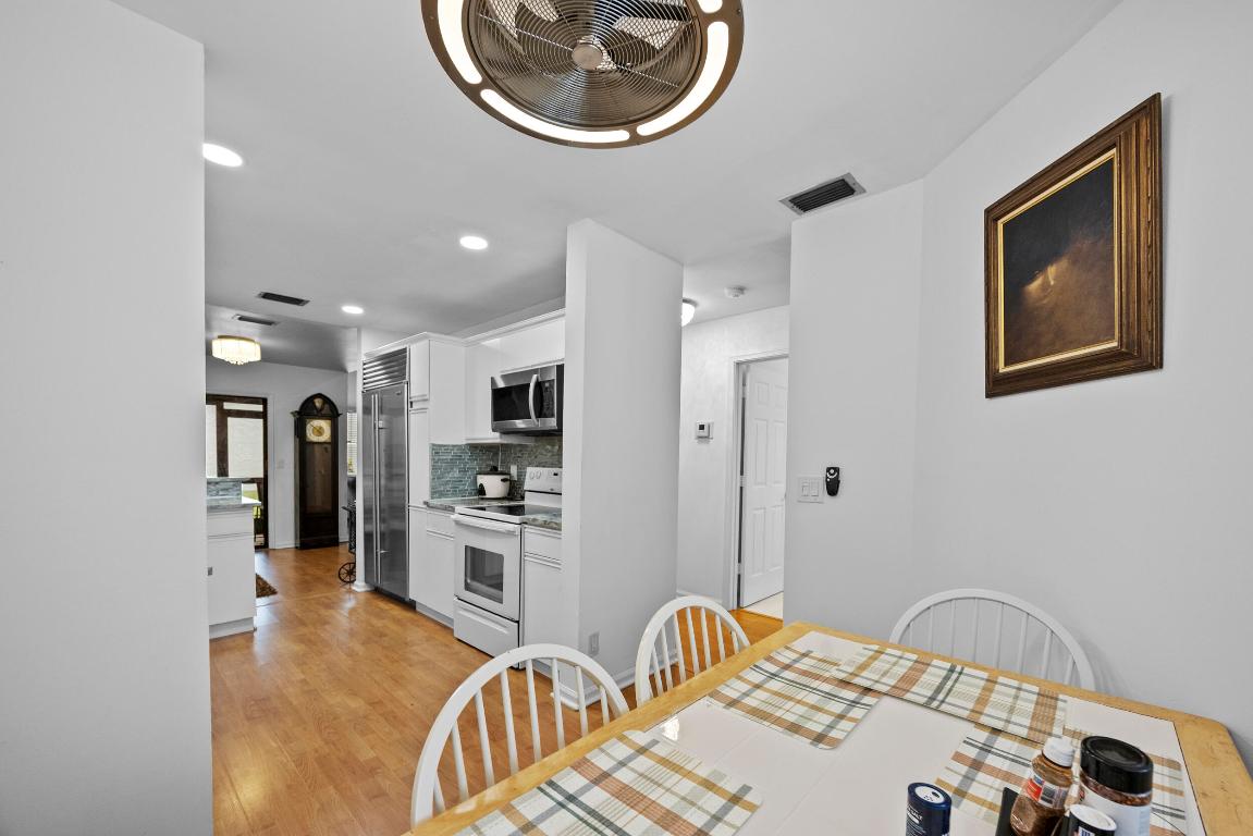 WOODBRIDGE LAKES - Residential