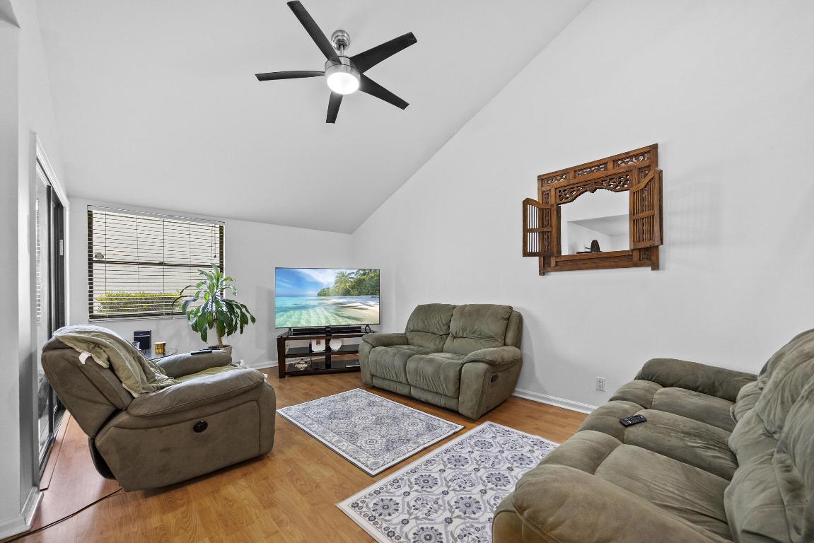 WOODBRIDGE LAKES - Residential