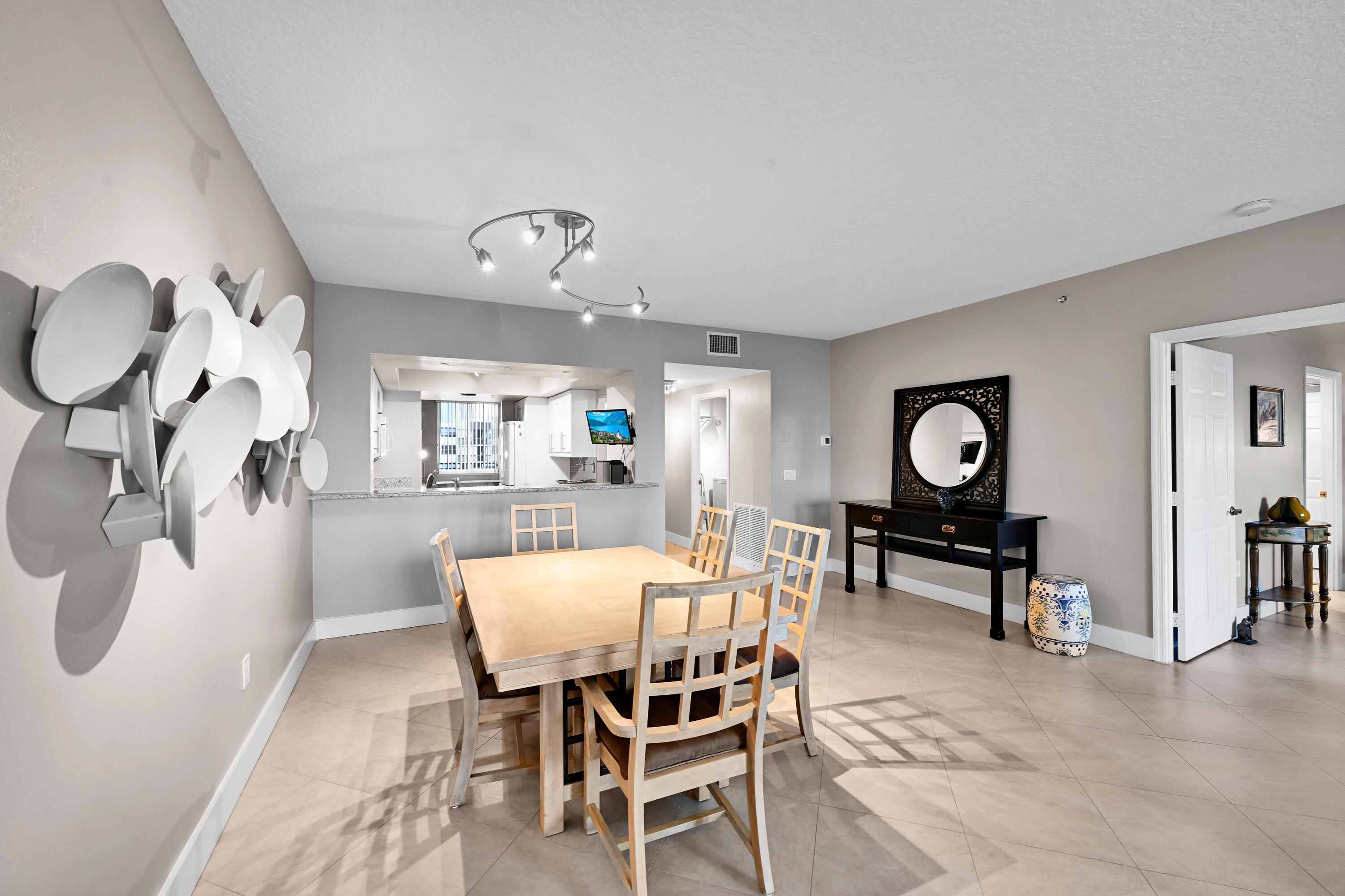 POINTE @ POMPANO BEACH CONDO - Residential