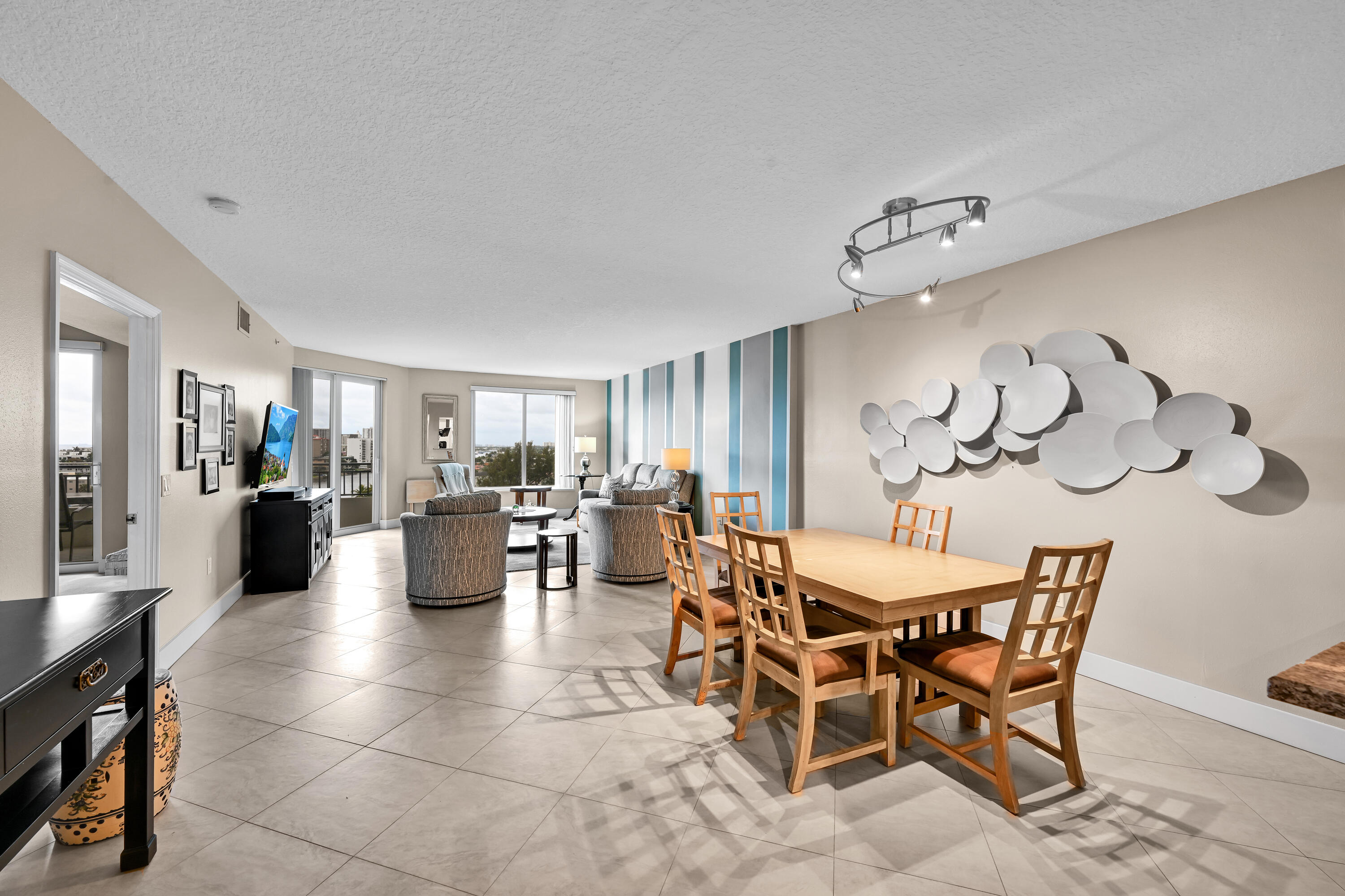 POINTE @ POMPANO BEACH CONDO - Residential