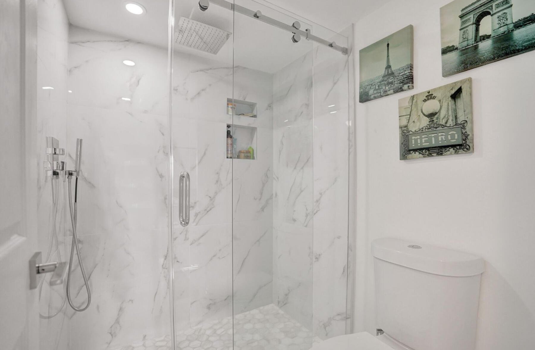 APPLEWOOD VILLAGE II-F CONDO - Residential