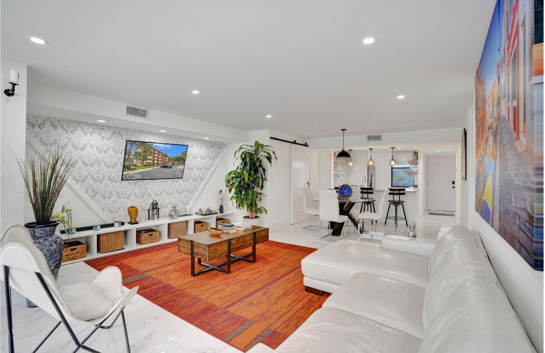 APPLEWOOD VILLAGE II-F CONDO - Residential