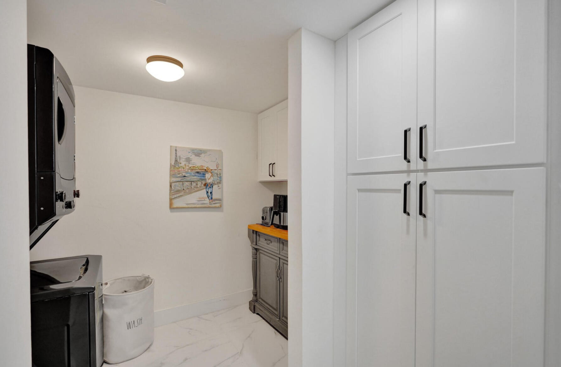 APPLEWOOD VILLAGE II-F CONDO - Residential