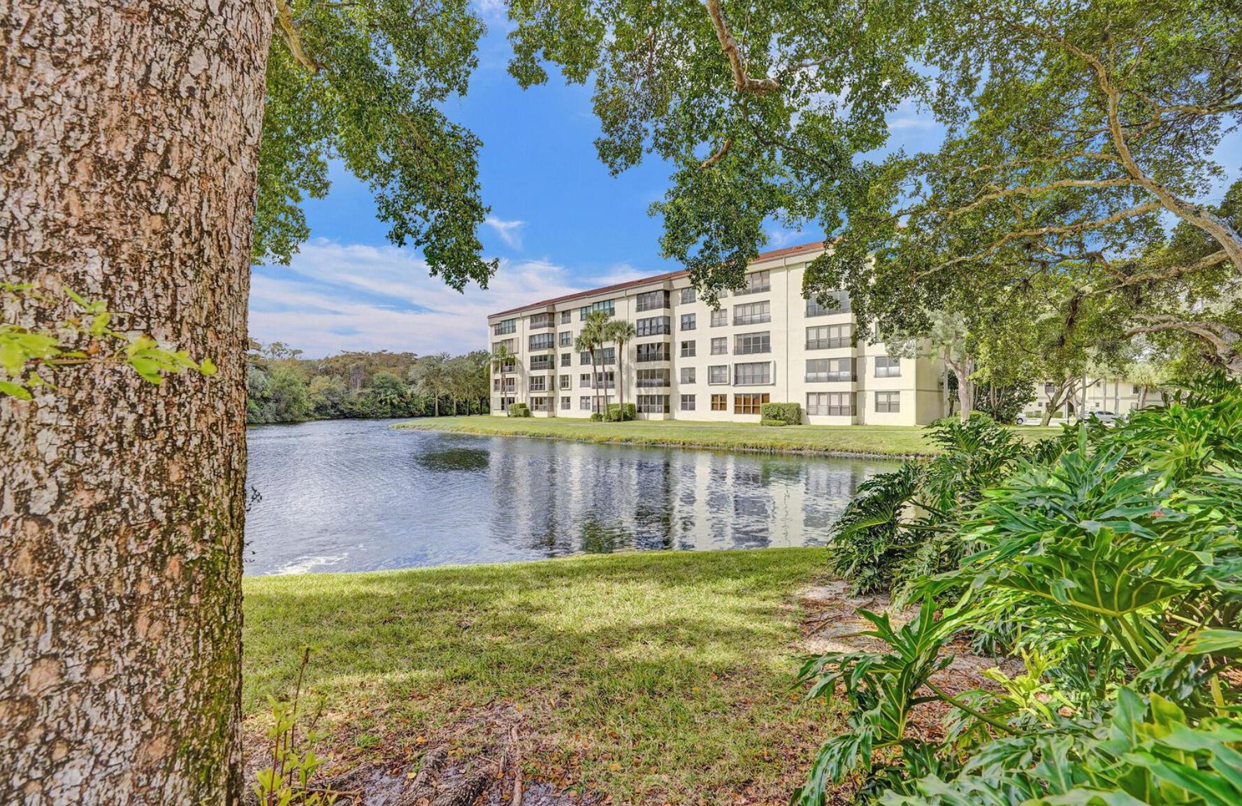 APPLEWOOD VILLAGE II-F CO - Residential