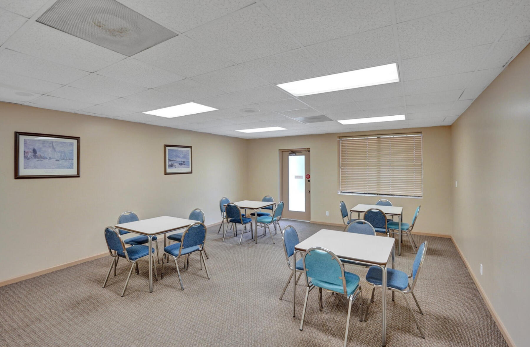 APPLEWOOD VILLAGE II-F CONDO - Residential