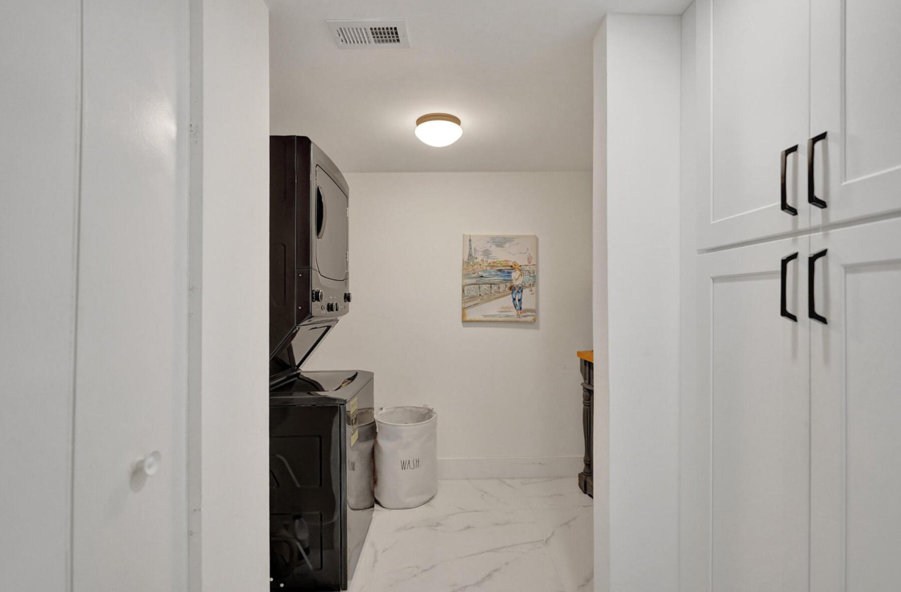 APPLEWOOD VILLAGE II-F CONDO - Residential