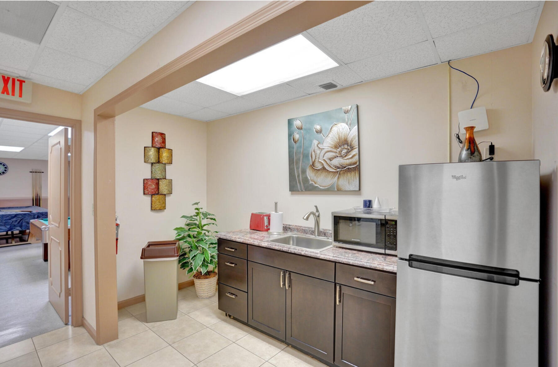 APPLEWOOD VILLAGE II-F CONDO - Residential