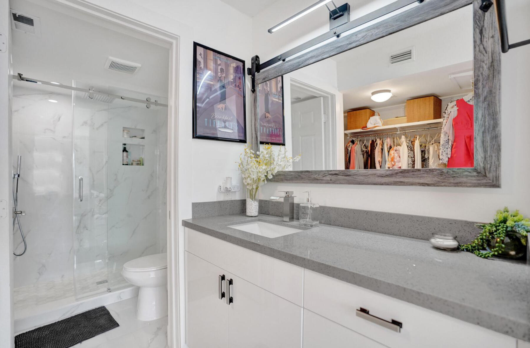 APPLEWOOD VILLAGE II-F CONDO - Residential