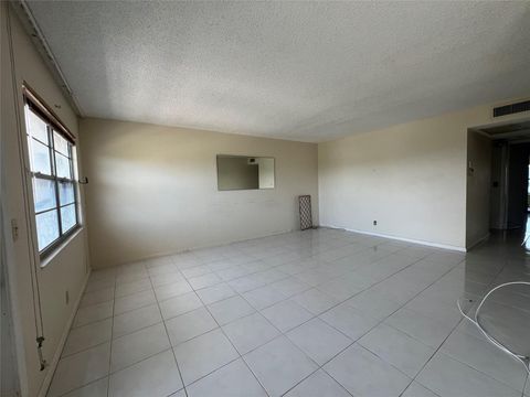 A home in Deerfield Beach