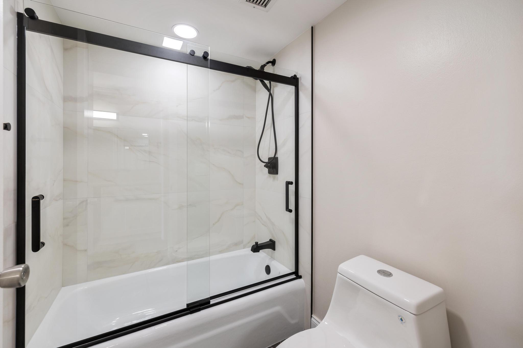 BOCA BAYOU CONDO - Residential Lease