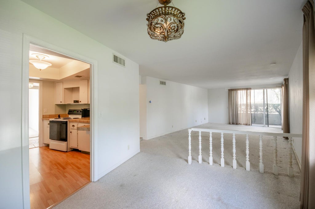 Photo of 11811 Avenue Of The Pga #5-1f, Palm Beach Gardens, FL 33418 (MLS # R11076118)