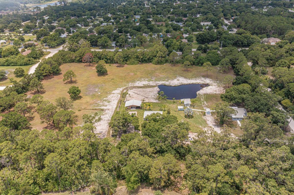 Photo of 12955 91st Street, Fellsmere, FL 32948 (MLS # B26013127)