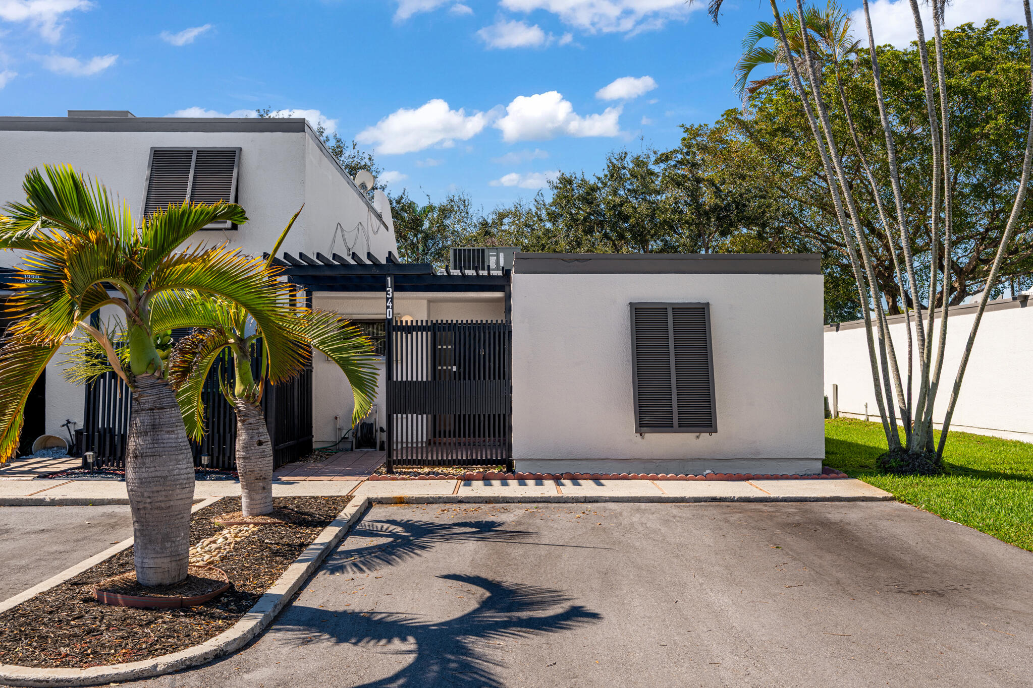 1340 E Golfview Drive