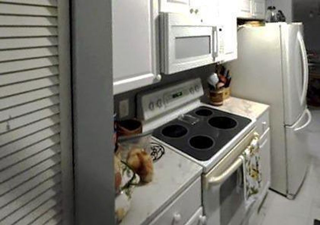 Photo of 534 NW Billiar Avenue, Port Saint Lucie, FL 34953 (MLS # R11129383)