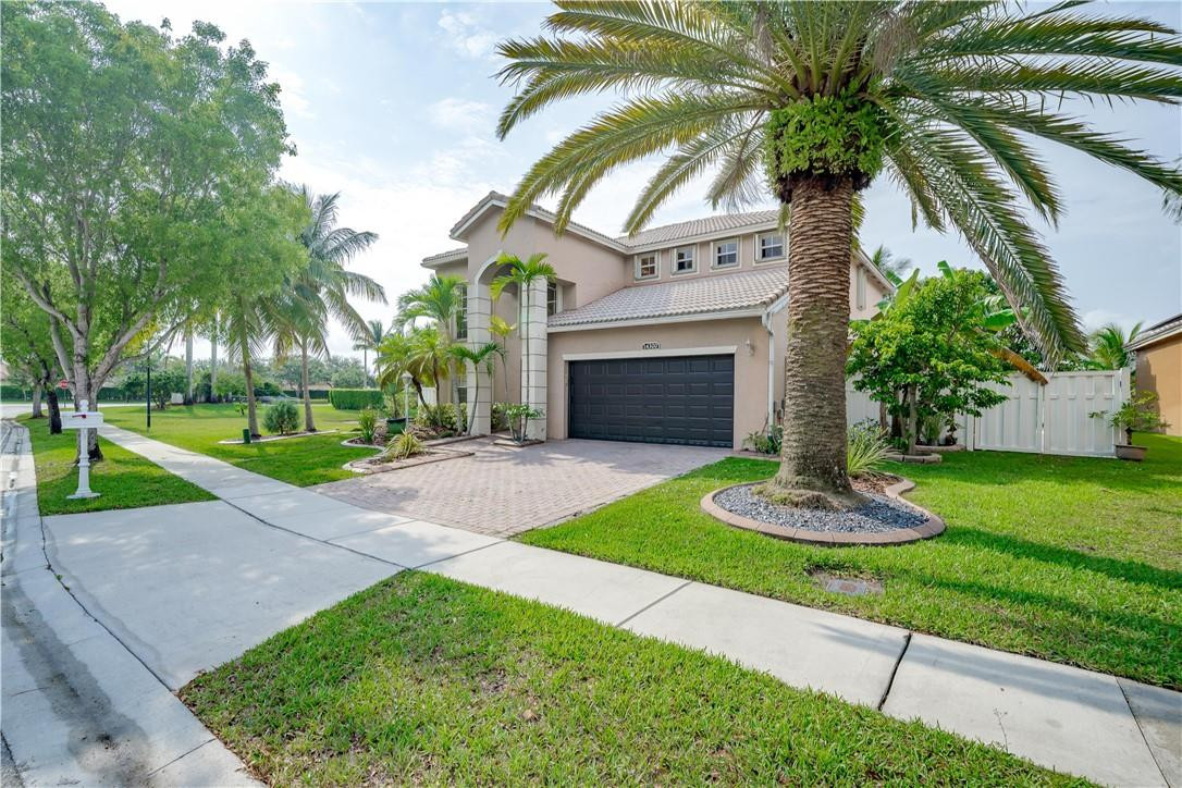 PEMBROKE FALLS PH 6 - Residential