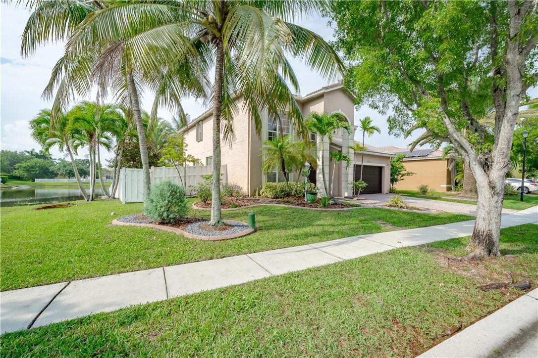 PEMBROKE FALLS PH 6 - Residential