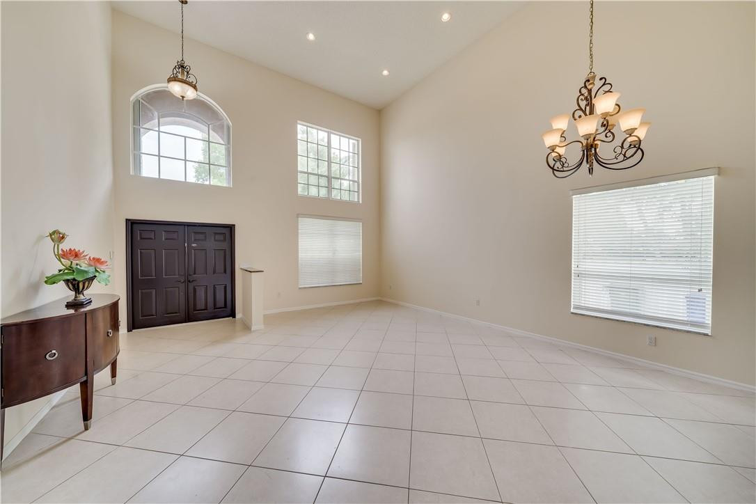 PEMBROKE FALLS PH 6 - Residential