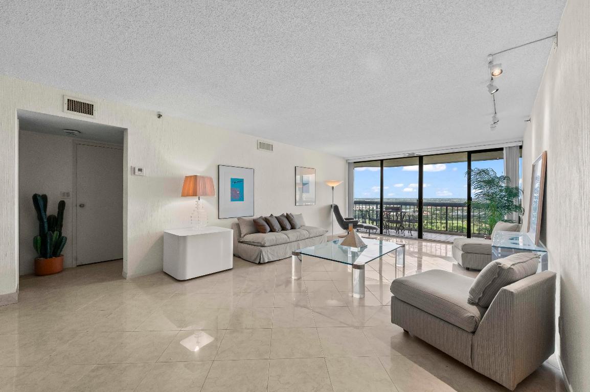 1900 Consulate Place 1905