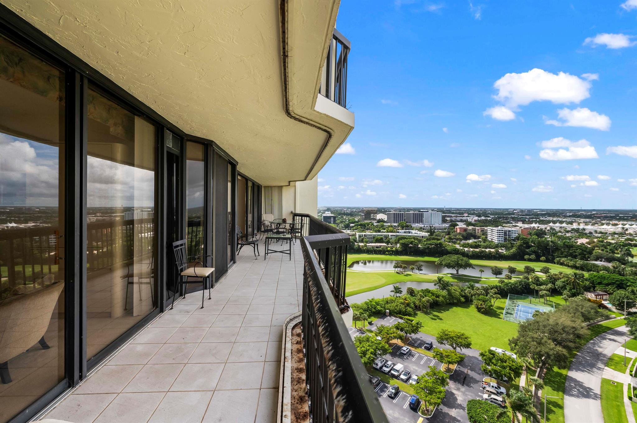 CONSULATE CONDO - Residential