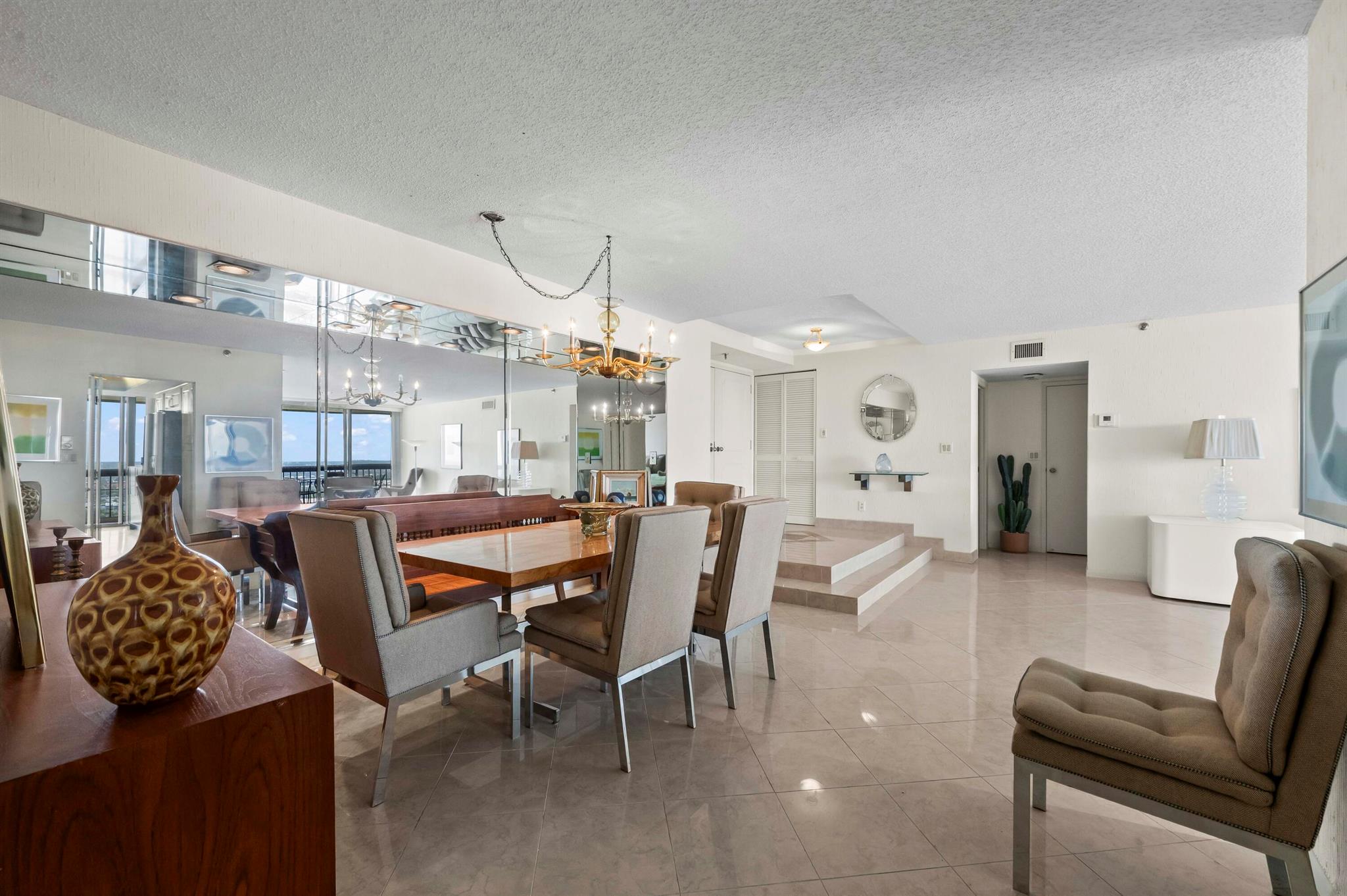 CONSULATE CONDO - Residential