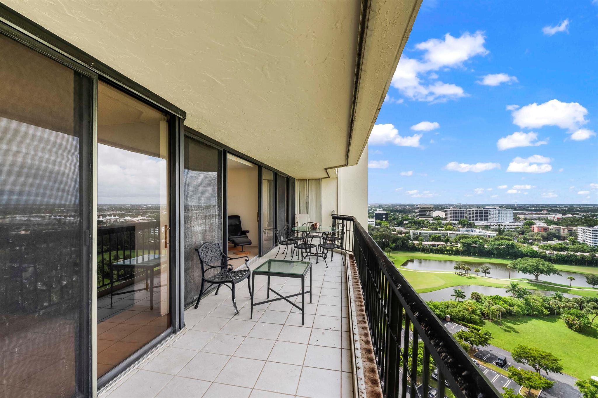 CONSULATE CONDO - Residential