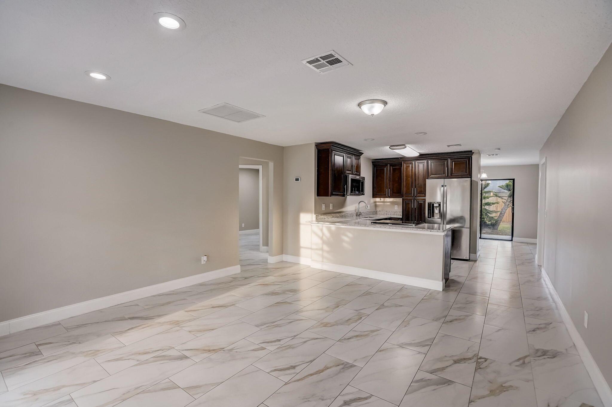 FISHERMANS COVE - Residential