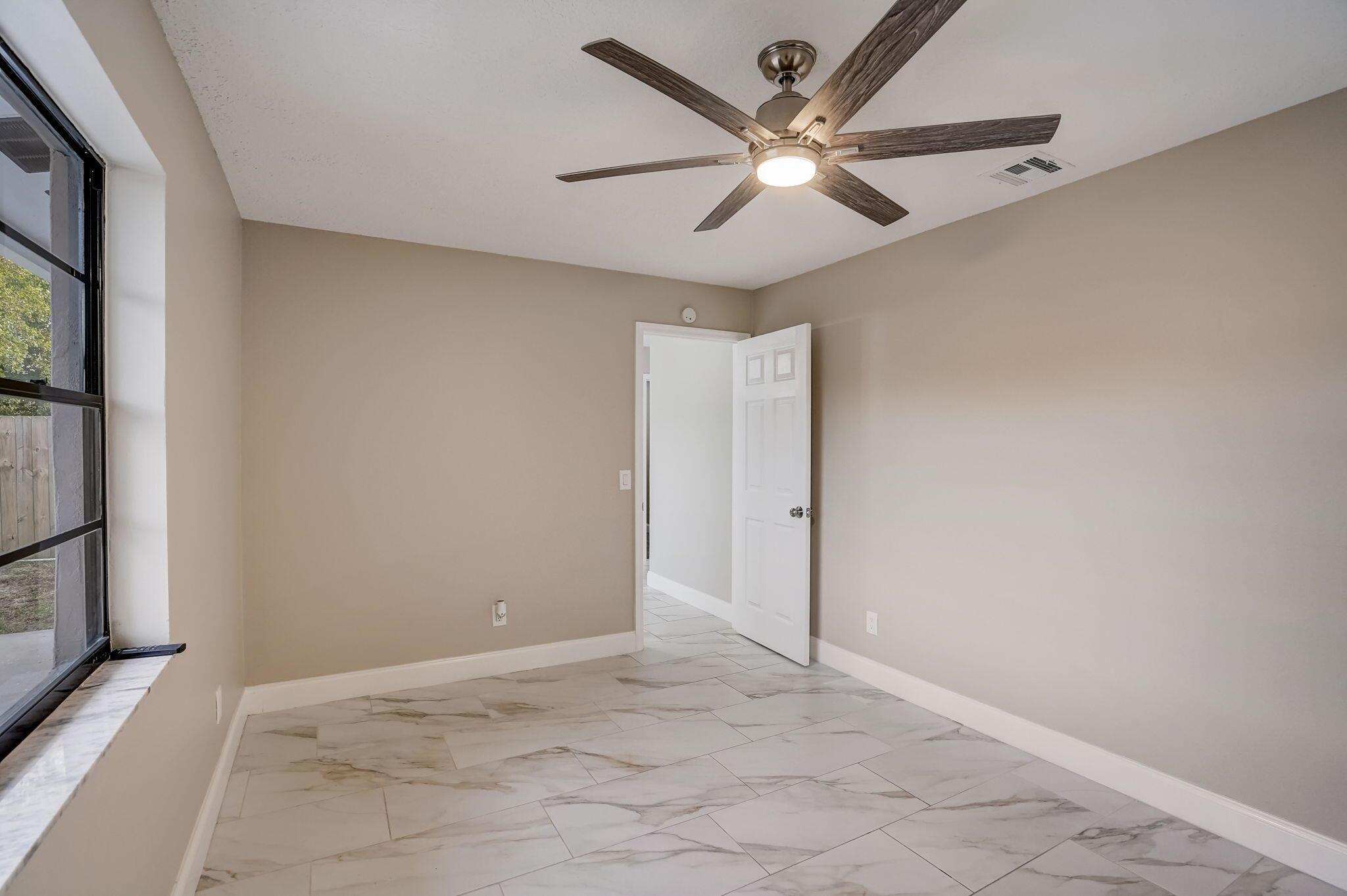 FISHERMANS COVE - Residential