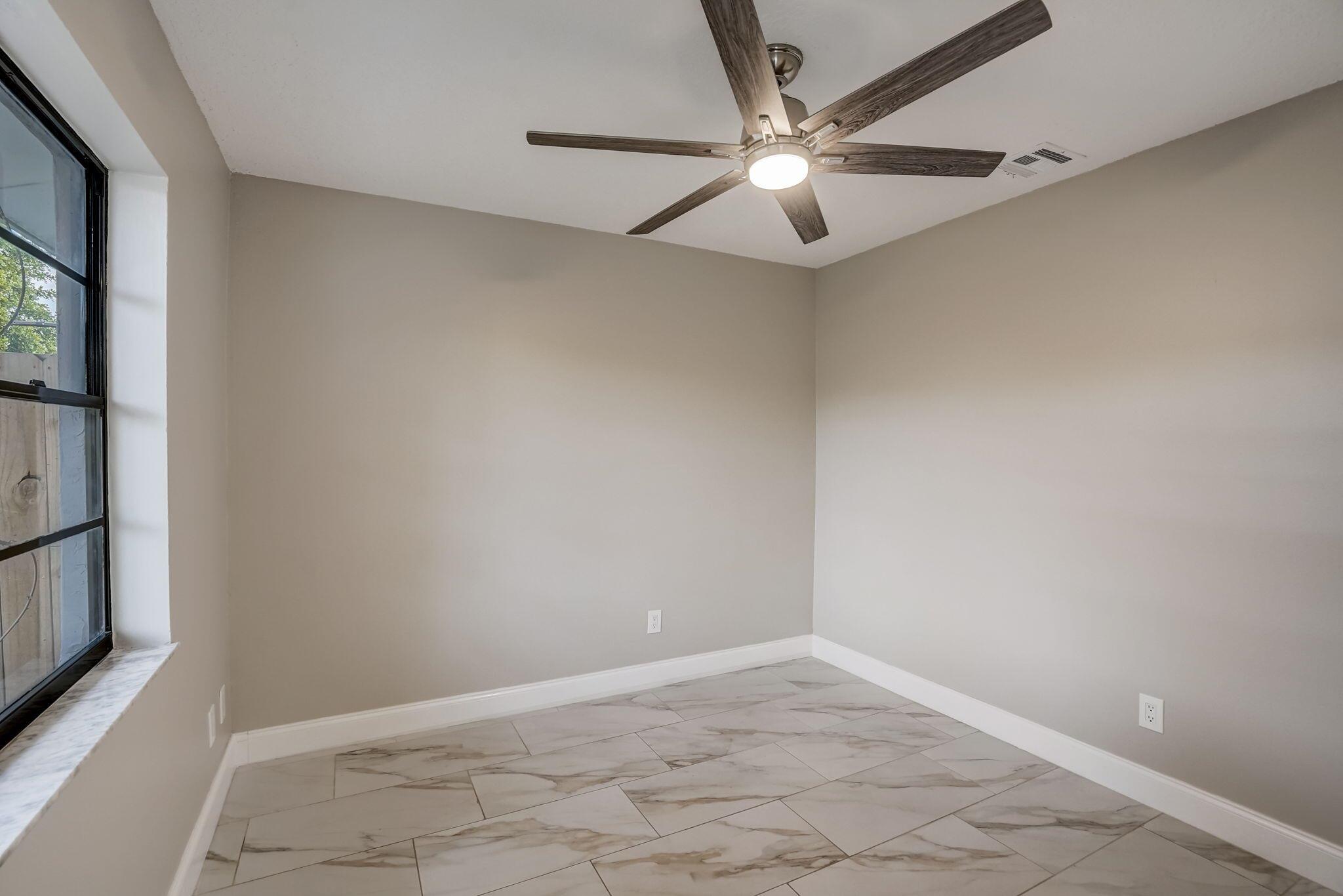 FISHERMANS COVE - Residential