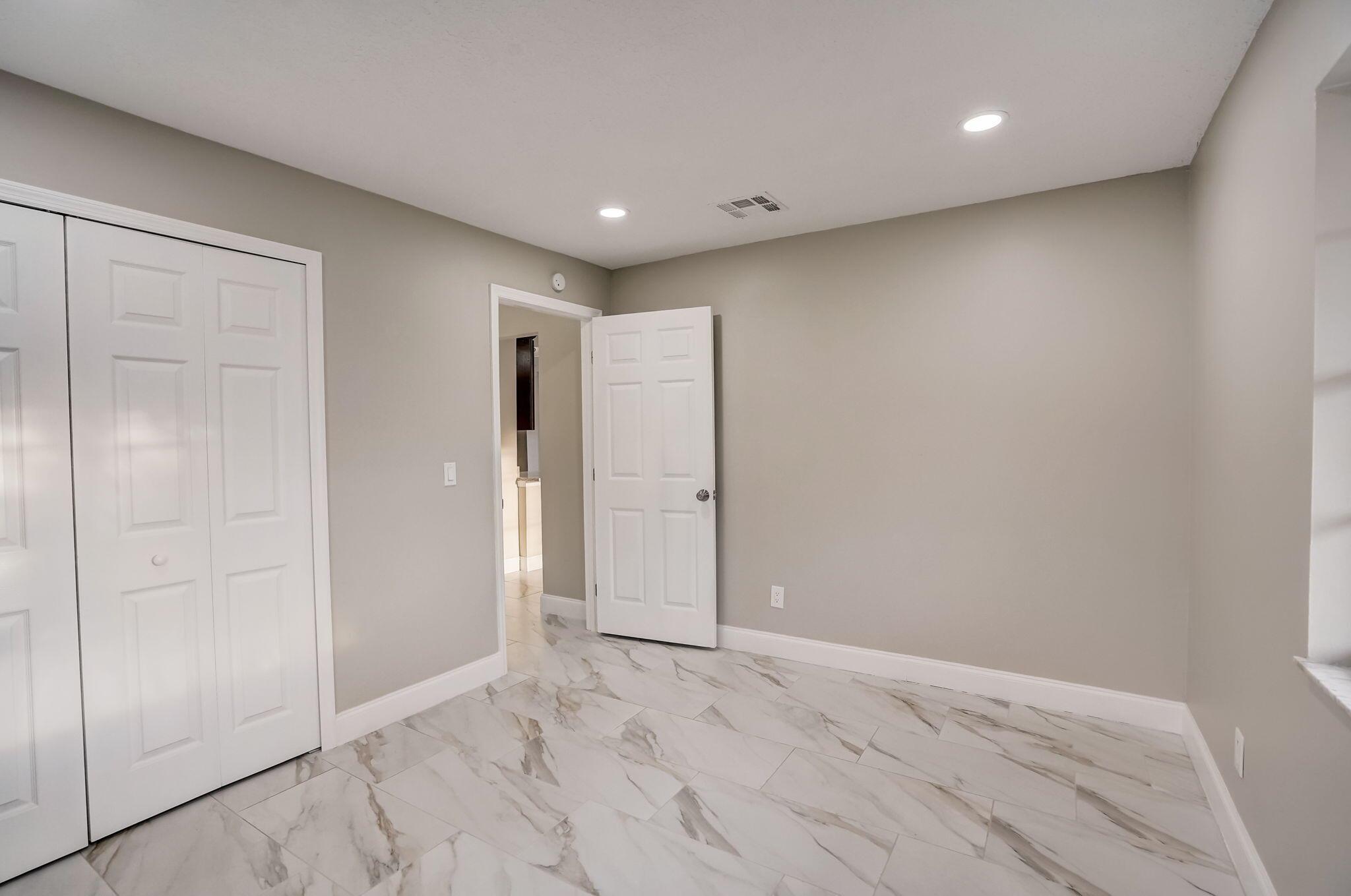 FISHERMANS COVE - Residential