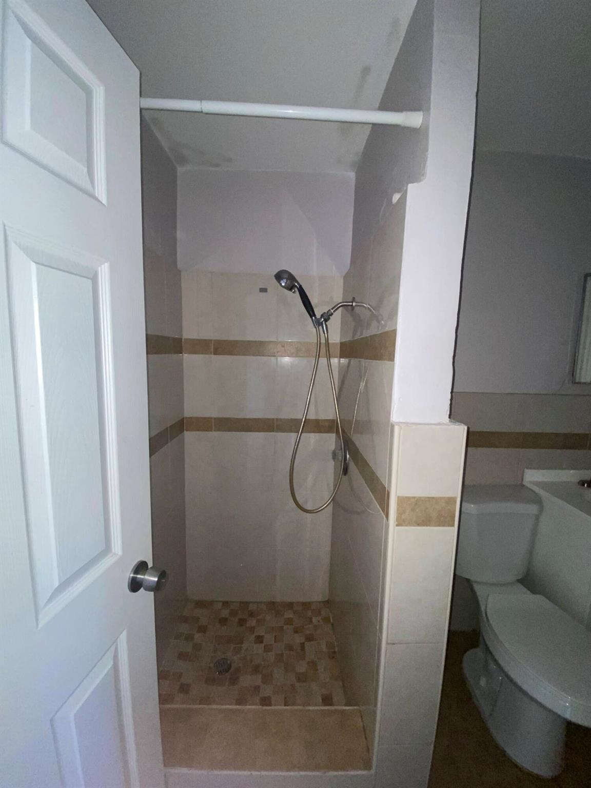 GUARINO - Residential Lease