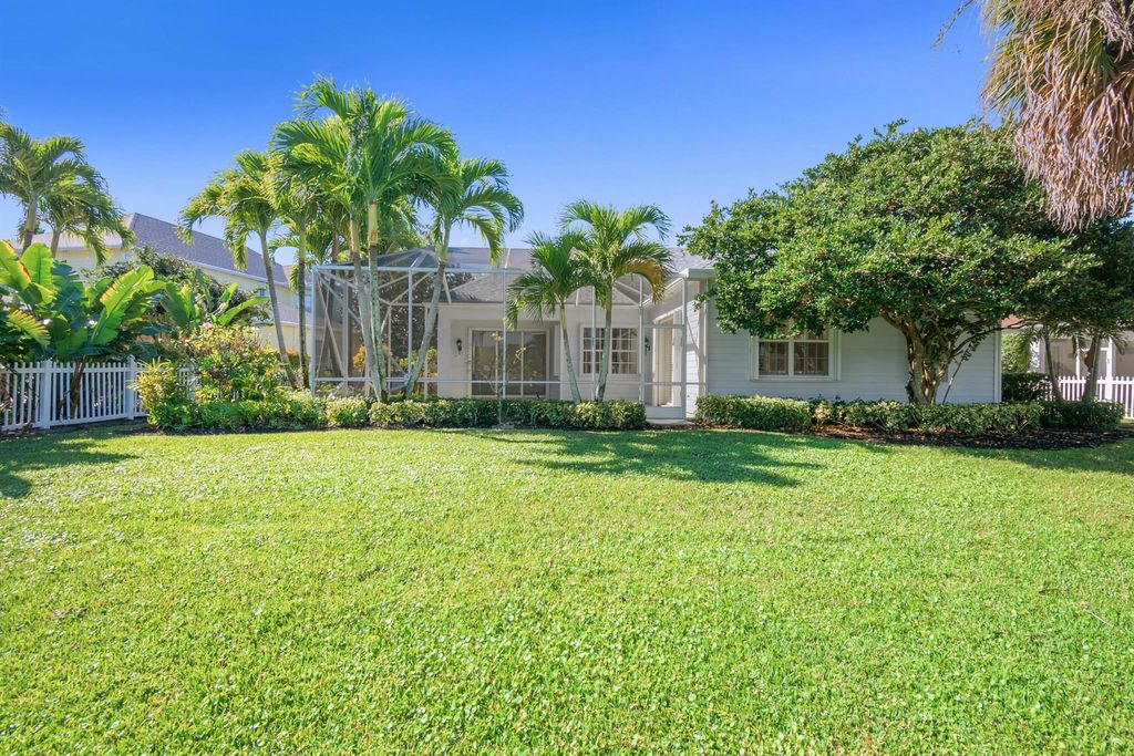 Photo of 140 Barbados Drive, Jupiter, FL 33458 (MLS # R11083945)
