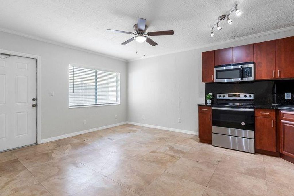 Photo of 1856 NE 46th Street #F3, Fort Lauderdale, FL 33308 (MLS # F10493282)