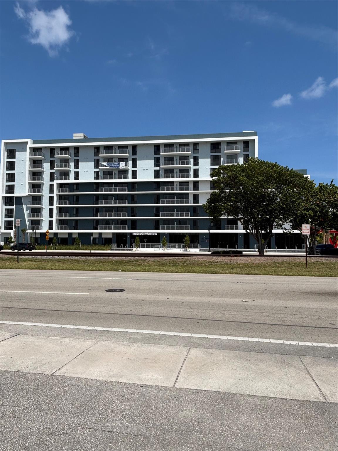 HUGE INVESTOR/DEVELOPER OPPORTUNITY*3 adjacent lots w/ separate folio numbers being sold together.
2117, 2125,& 2127 side by side lots on Polk St. Zoned DH-3. Residential/Commercial. This zoning is for High Density Multi Use. Each lot is 5754 Sq. Ft. Combining for a generous 17,262 Sq Ft lot with the zoning capacity of 40 unit concept. There may be an opportunity for more units if the project goes vertical. Zoning permits up to 140ft possibility of 10 stories. Additional uses Self Storage Facility, Hotel/Amusement /Automotive sales and much much more.
2117 MLS Listing ID F10502637 2125 MLS Listing ID F10502216 2127 Listing ID F10502624
****PLEASE DO NOT BOTHER THE TENANTS*** Zoning Requirements in supplements
****NO SHOWINGS TILL EXECUTED CONTRACT****