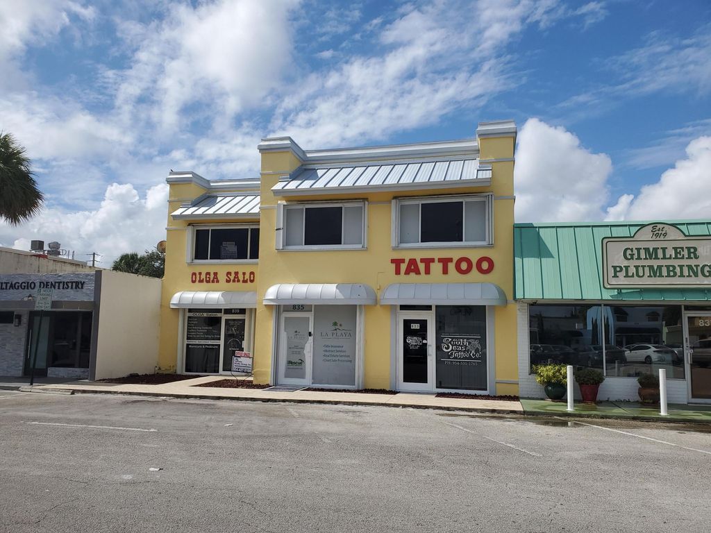 Photo of 837 SE 8th Avenue SE #201, Deerfield Beach, FL 33441 (MLS # R11144160)